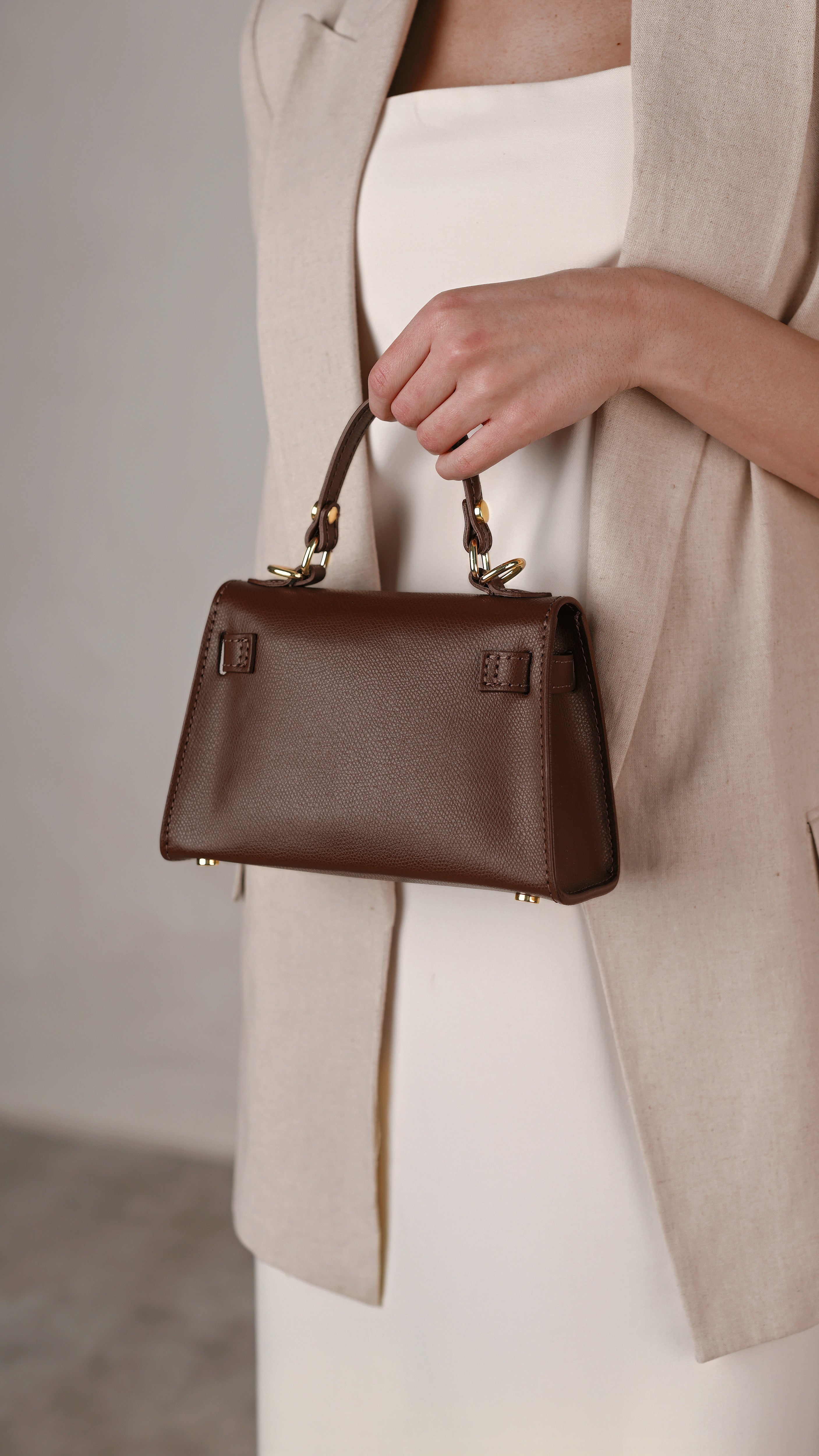 Geantă LINA Mini Camel | Piele Naturală | Mihailiuc – MIHAILIUC