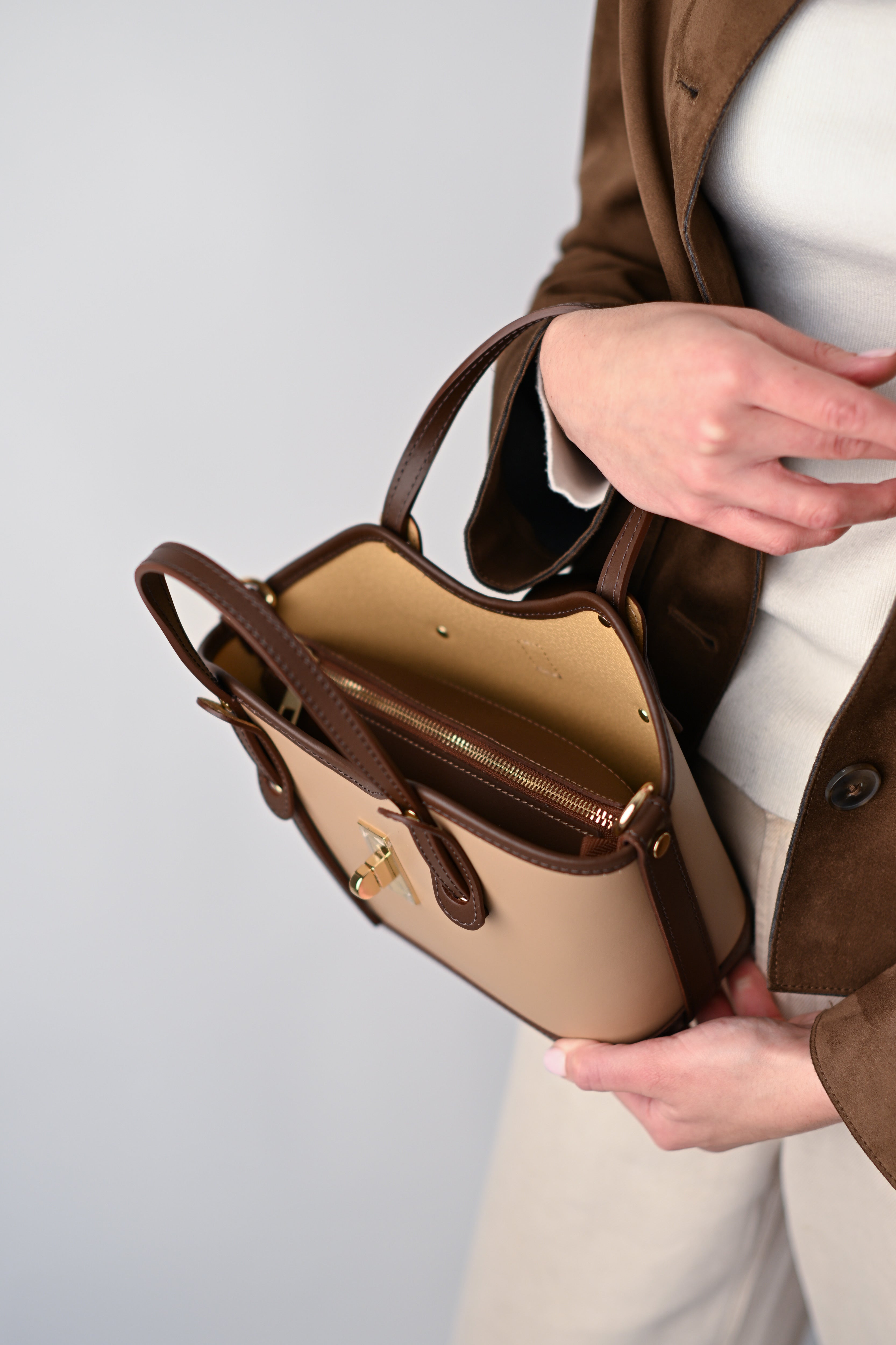 VANESSA MINI MARO CIOCOLATIU CU MOCHACCINO