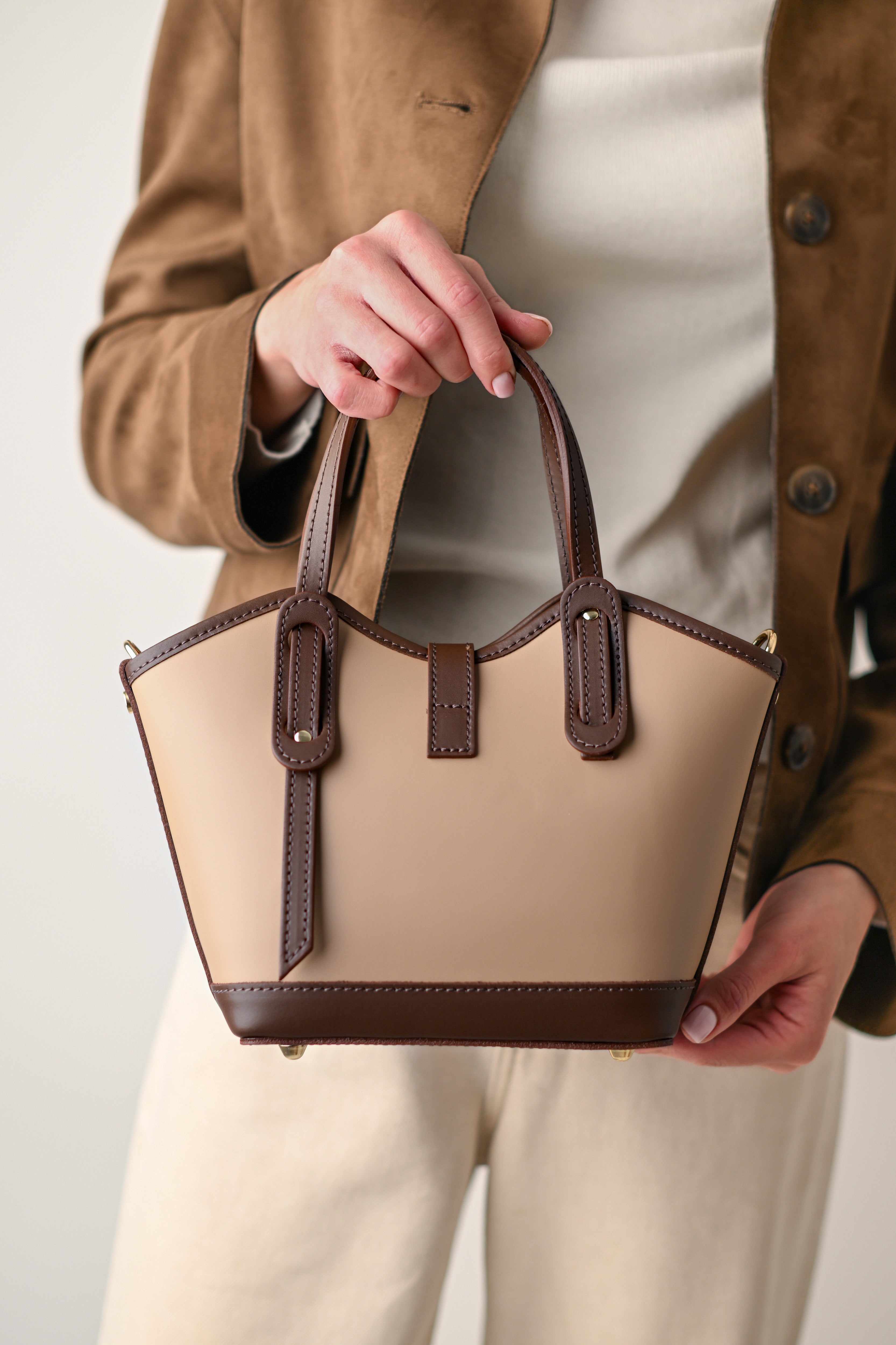 VANESSA MINI MARO CIOCOLATIU CU MOCHACCINO