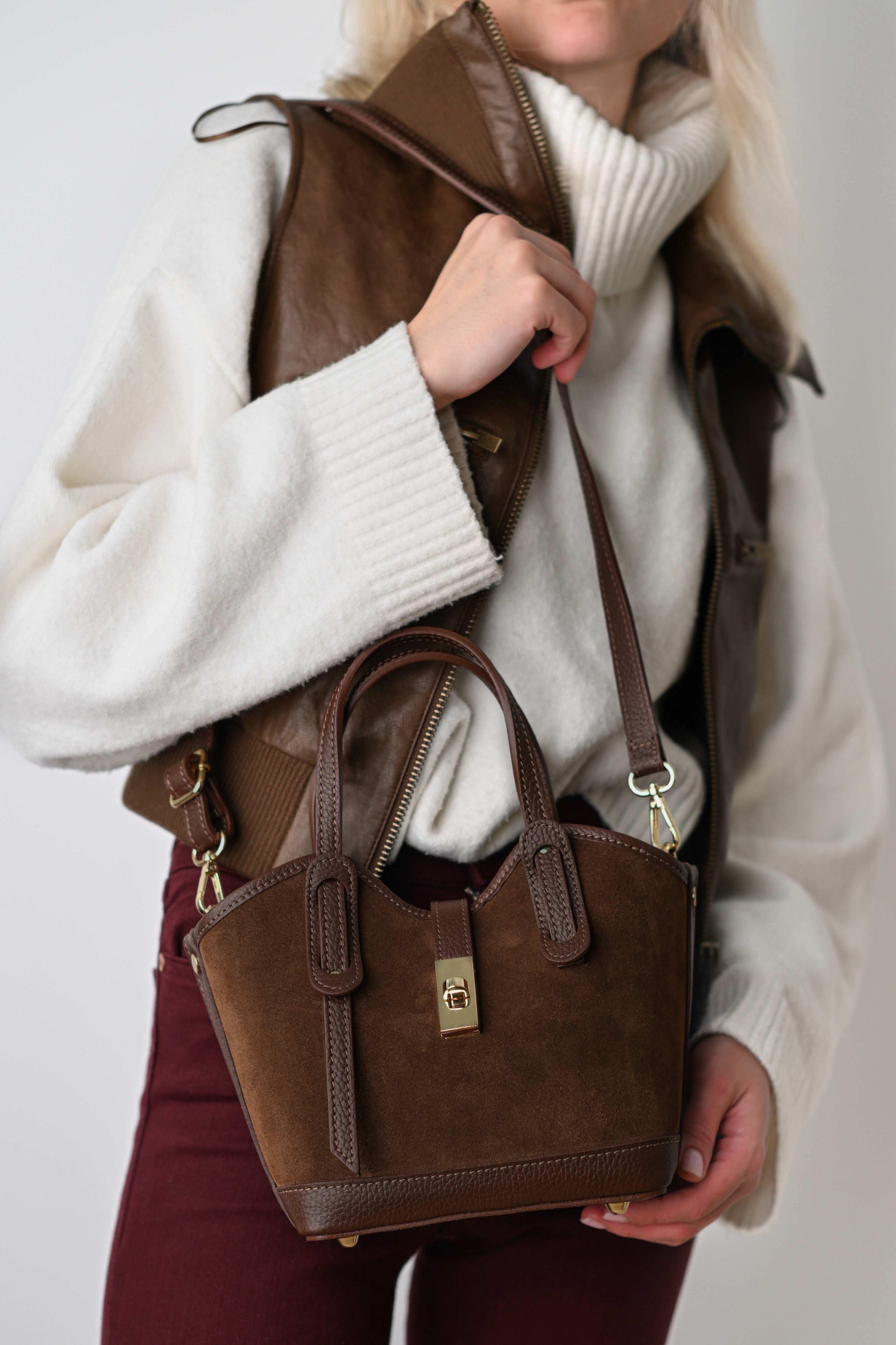 VANESSA MINI VELUR CIOCOLATĂ NEAGRĂ